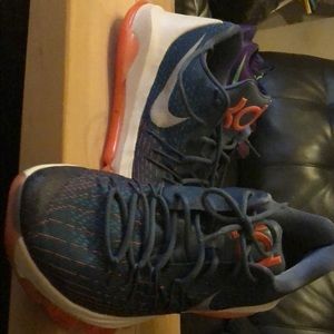 KD Nike men’s shoes